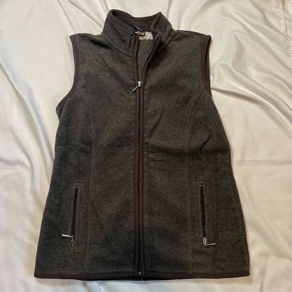 Karen Scott Jackets & Blazers - Karen Scott size PP (0-2) gray fleece vest